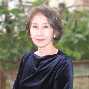 安東みきえ氏